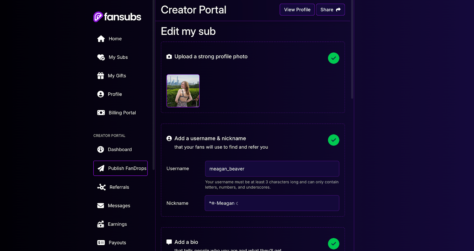 The creator account builder in FanSubs
